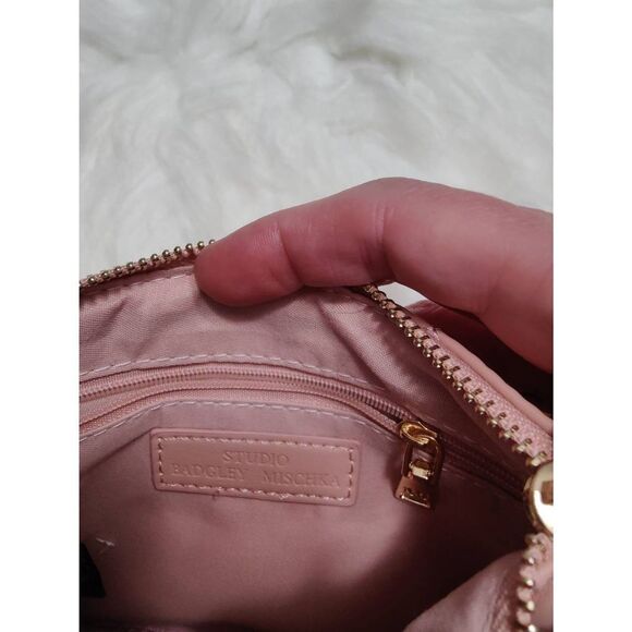 Studio Bagley Mischka Wristlet NWT - Picture 3 of 3